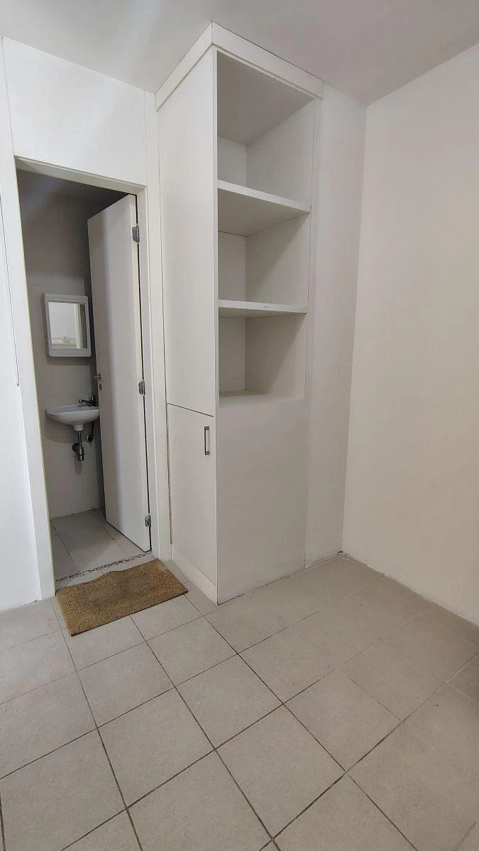 Furnished 249 m² apartment with 3 en-suite bedrooms — photo 33