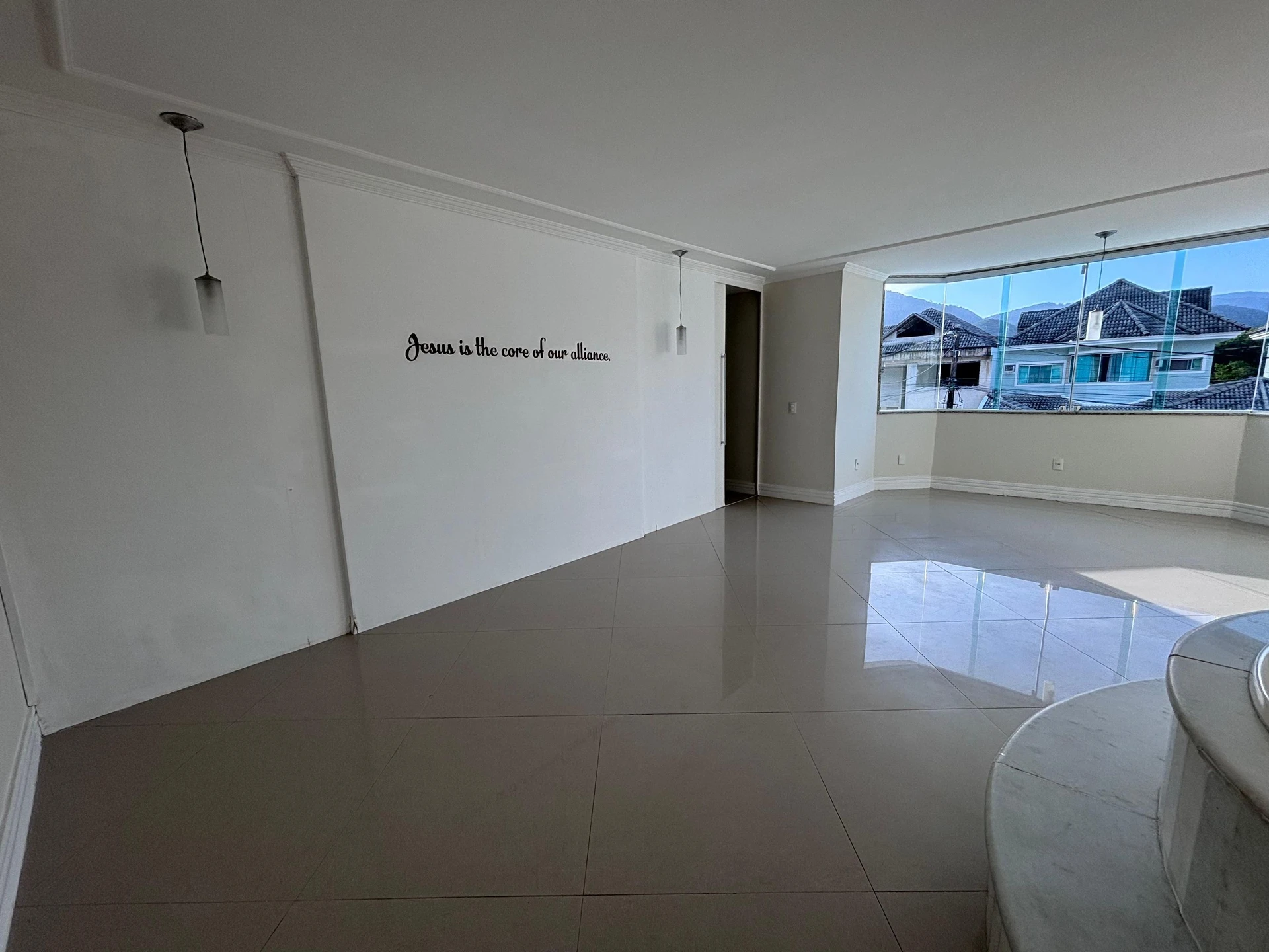 Condo house with 6 bedrooms and a balcony grill — photo 22