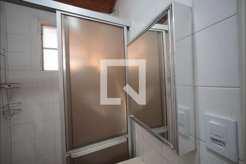 Furnished house with 4 bedrooms and 209 m², 3 bathrooms — photo 37