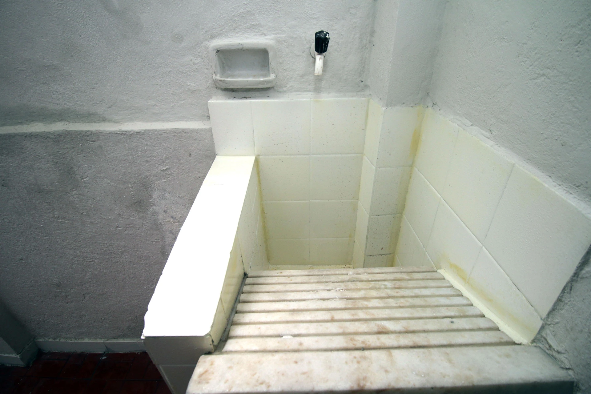 Unfurnished house with 1 bedroom and 1 bathroom — photo 2