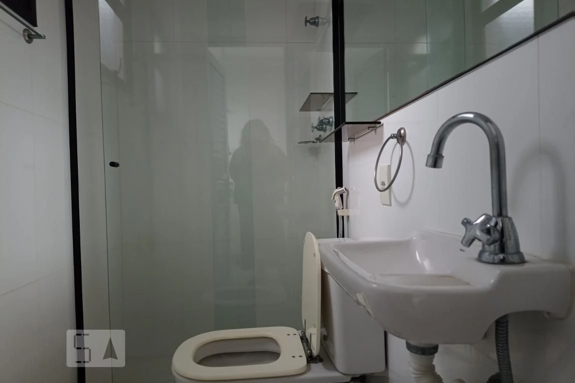 Apartamento de 4 quartos com janelas do piso ao teto — photo 97