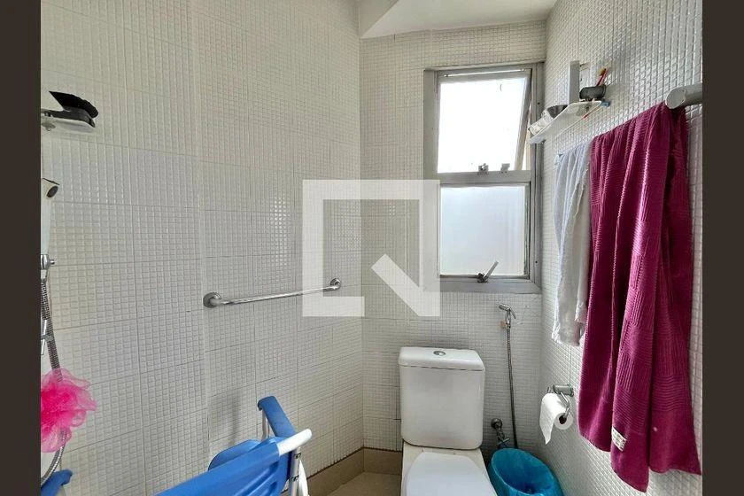Квартира с 4 спальнями и застеклённым балконом — photo 9
