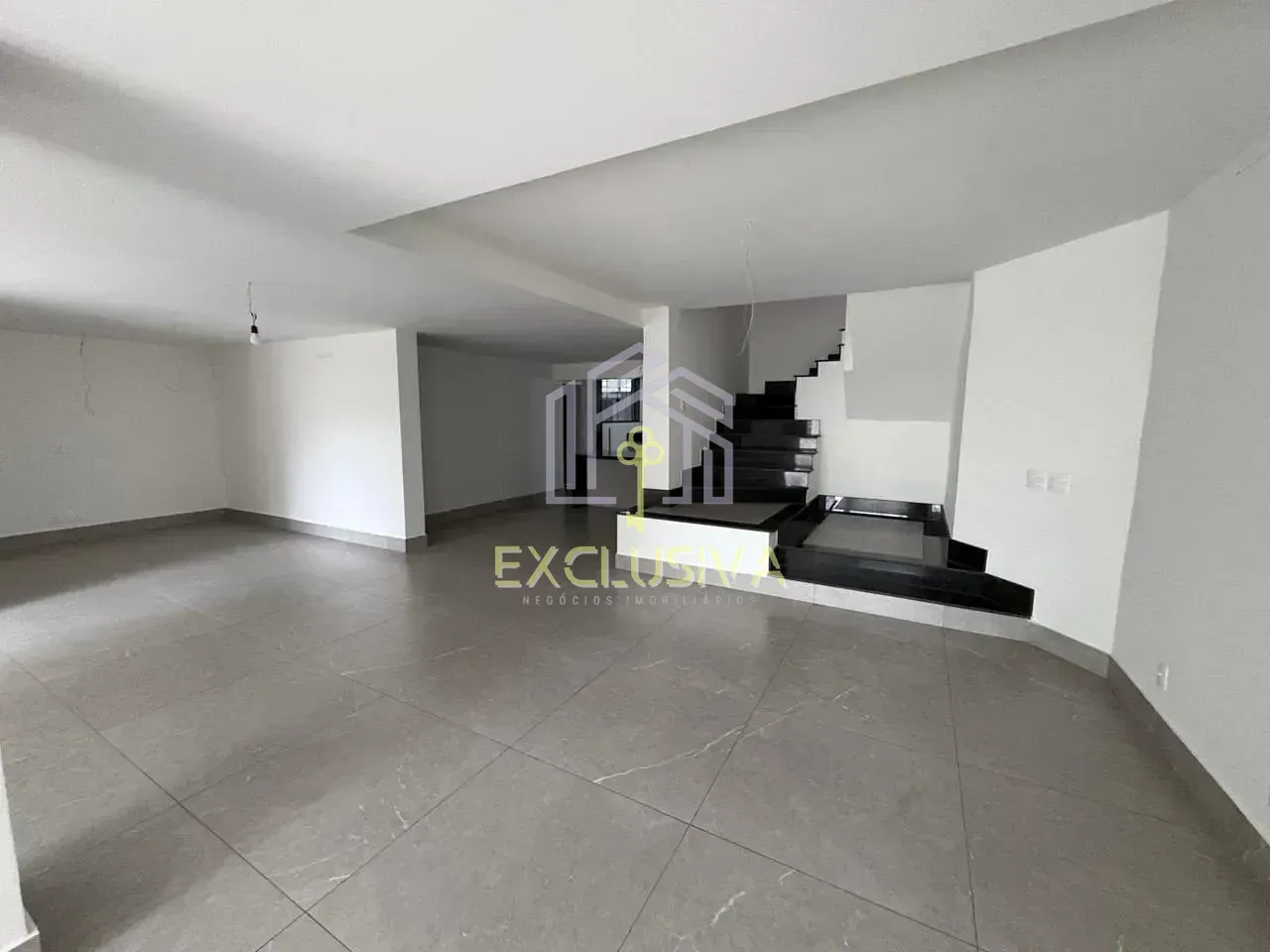 Casa duplex com 3 quartos e 4 banheiros — photo 4