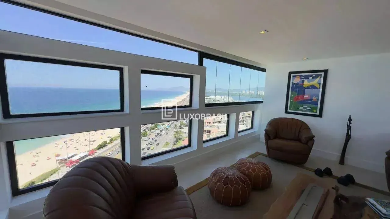 Furnished 3-bedroom apartment with 4 bathrooms and 330 m² — photo 8