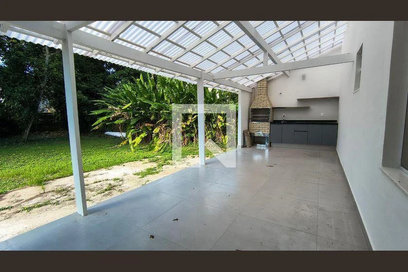Casa com 3 quartos e 1230 m², pisos em cerâmica — photo 6