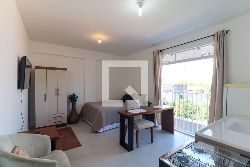 Furnished studio with 1 bedroom and 1 bathroom — photo 3