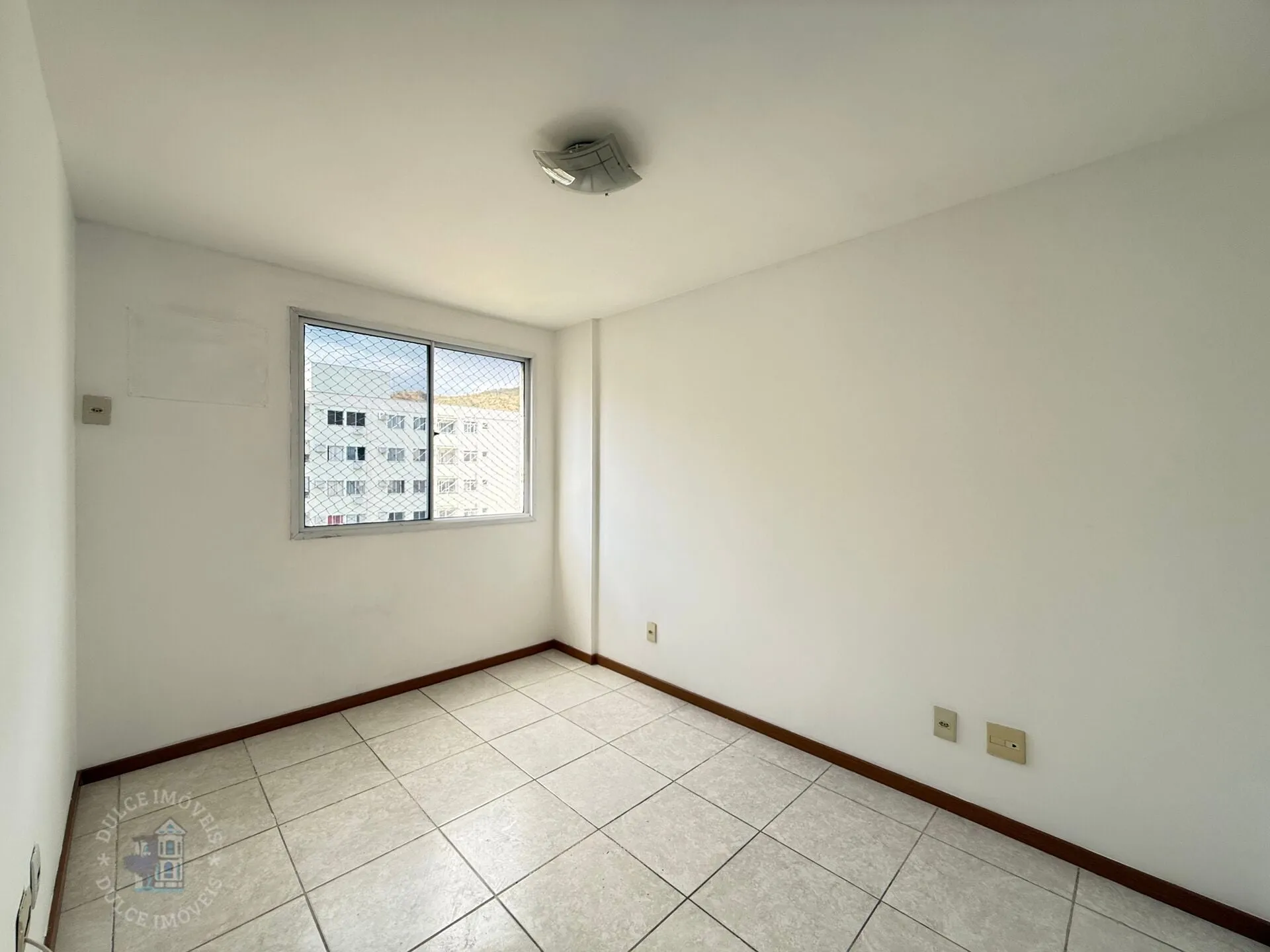 Квартира з 2 спальнями та 1 паркомісцем, 60 м² — photo 14