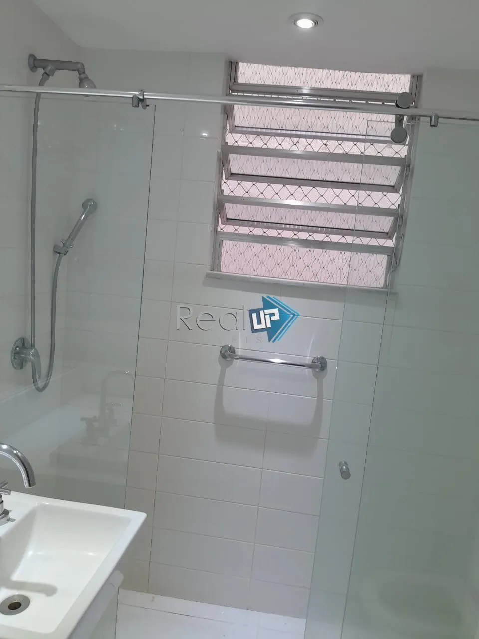 Apartamento para locação com 2 dormitórios e 2 banheiros — photo 17