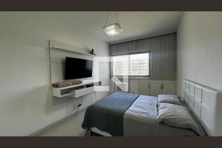 Furnished apartment with balcony, 72 m² and 1 bedroom — photo 5