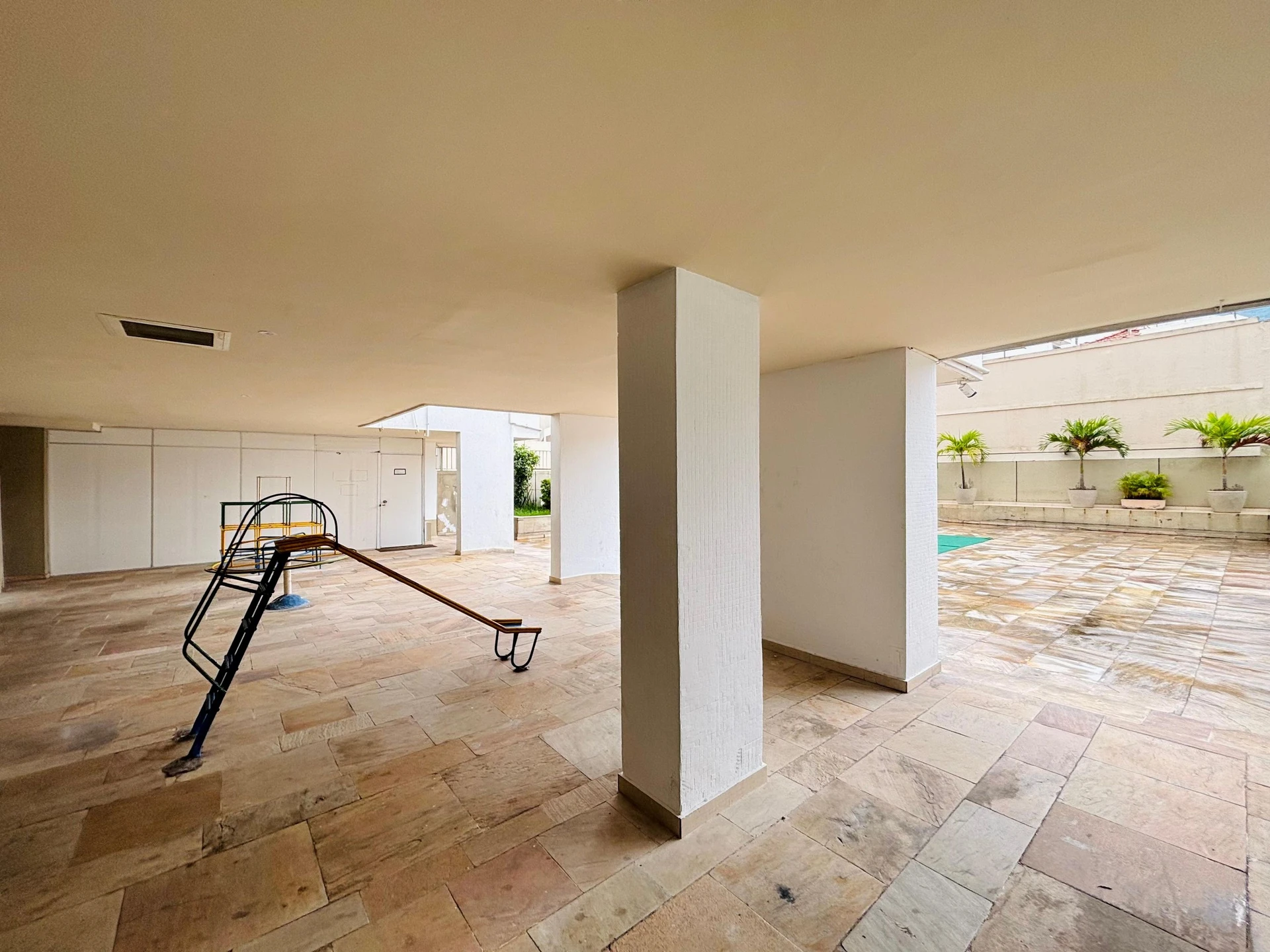 Джакузі та 2 спальні: квартира 72 м² — photo 3