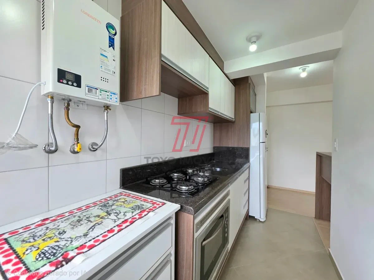 Wood or laminate floors in a one-bedroom apartment, 34 m² — photo 17