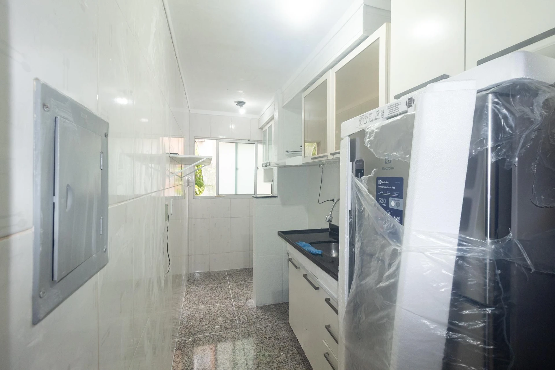 Unfurnished 2-bedroom apartment with 1 parking space — photo 26