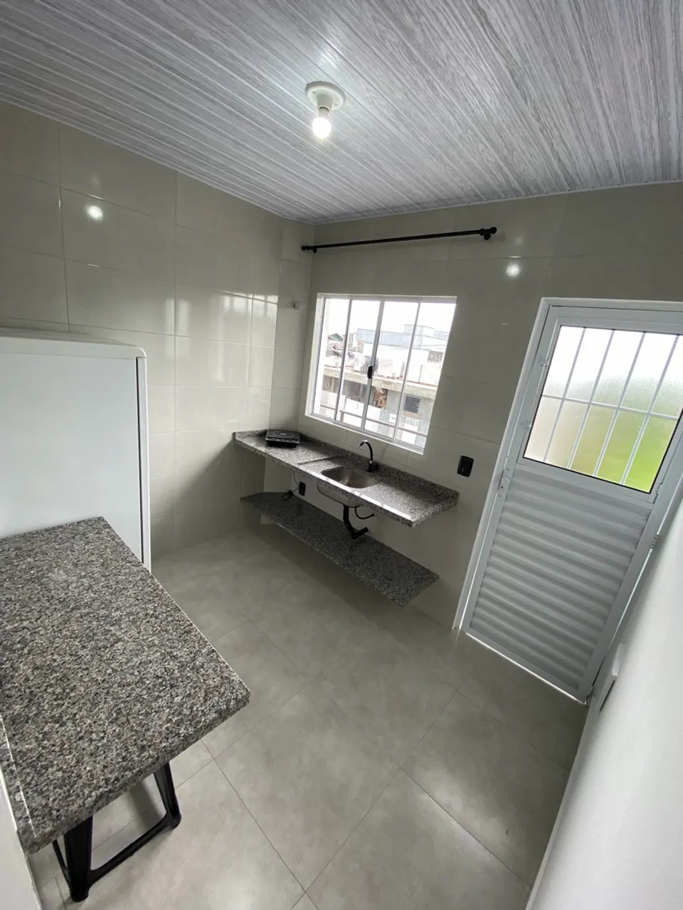One-bedroom, 20 m² apartment in Florianópolis — photo 3