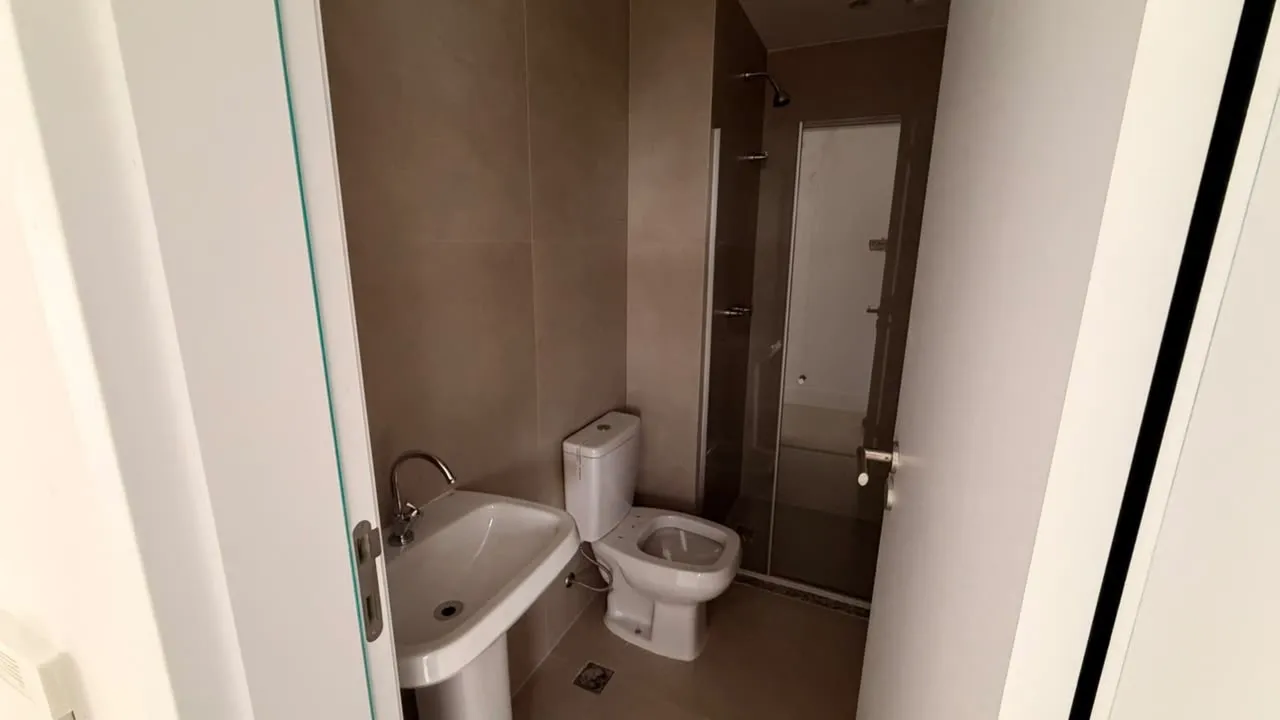 Apartamento com janelas do piso ao teto, Camorim — photo 9