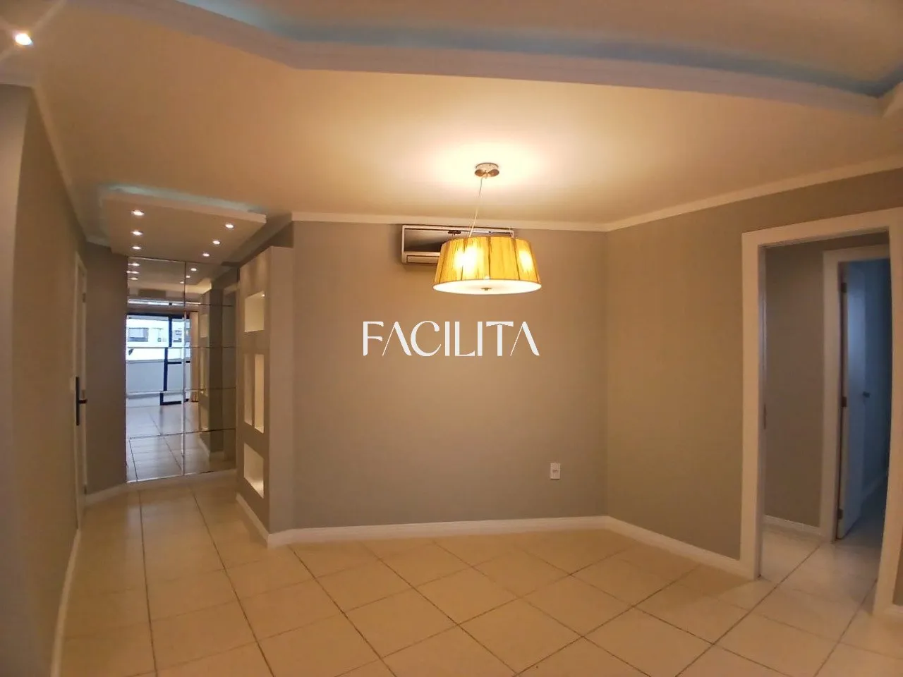 Apartamento de 3 dormitorios con baño en suite y balcón — photo 10