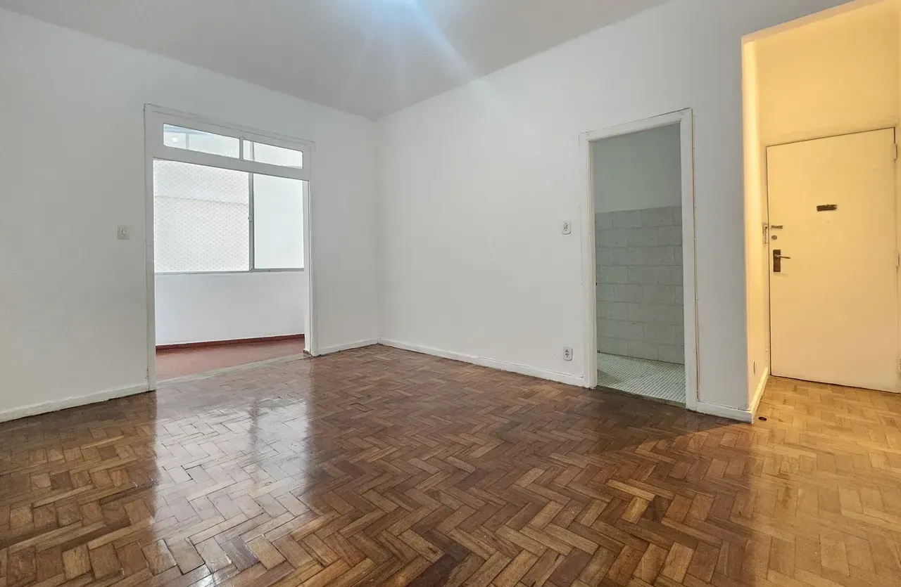 Apartamento com 2 quartos e 80 m² com chuveiro e banheira — photo 2