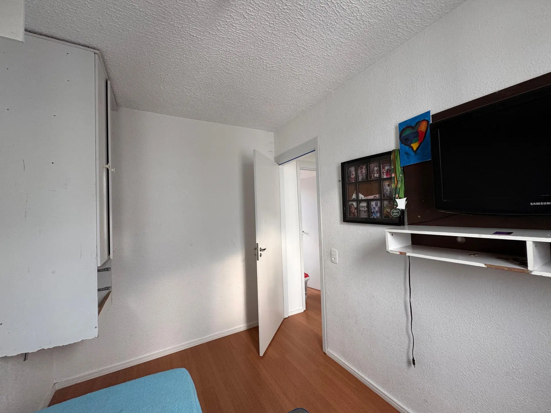 Furnished 2-bedroom apartment with 1 bathroom — photo 27