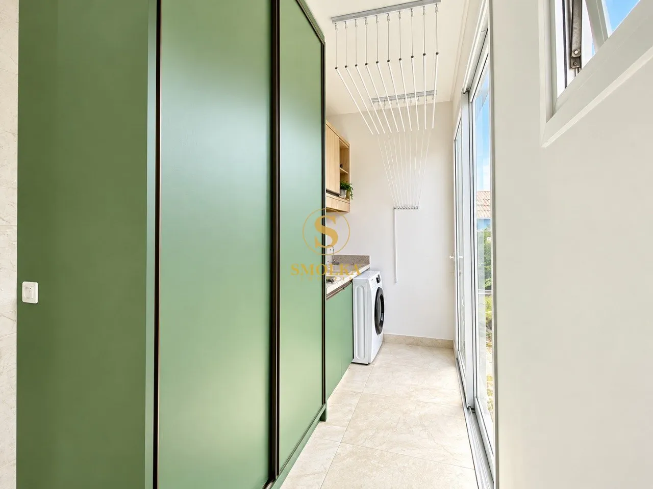 5-bedroom house with floor-to-ceiling windows — photo 110