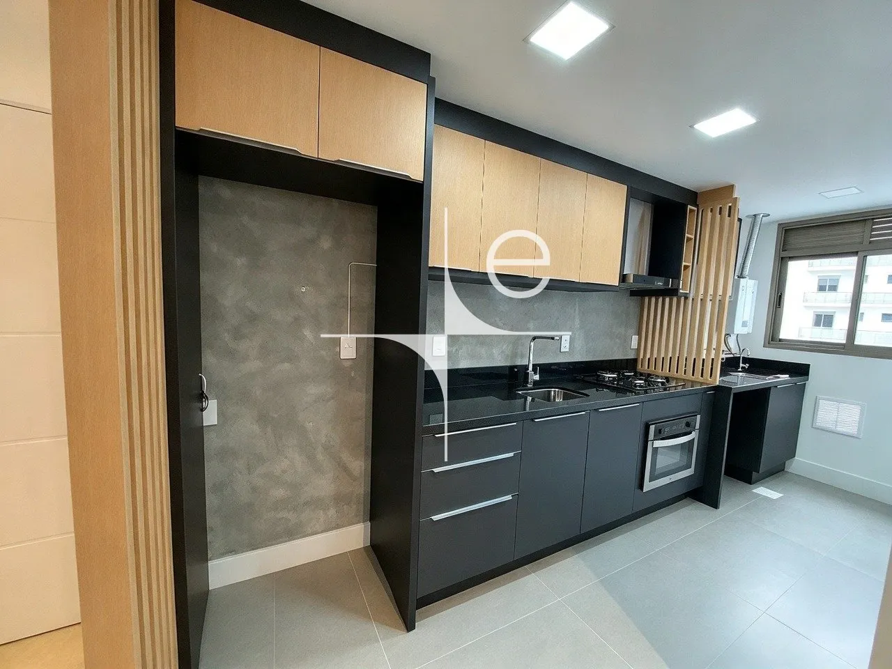 Furnished apartment, 80 m², with a grill on the balcony — photo 2