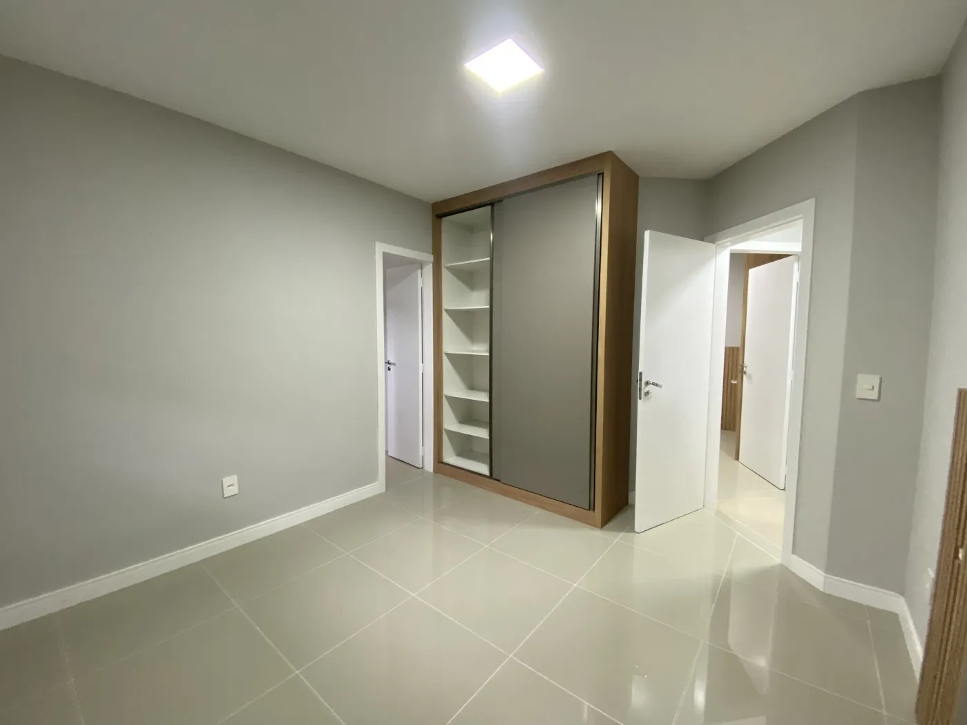 Apartamento en planta baja con 4 dormitorios y 3 suites — photo 21