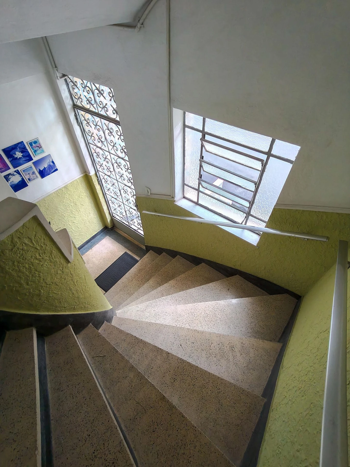 3-bedroom apartment with a mountain view in Rio de Janeiro — photo 24