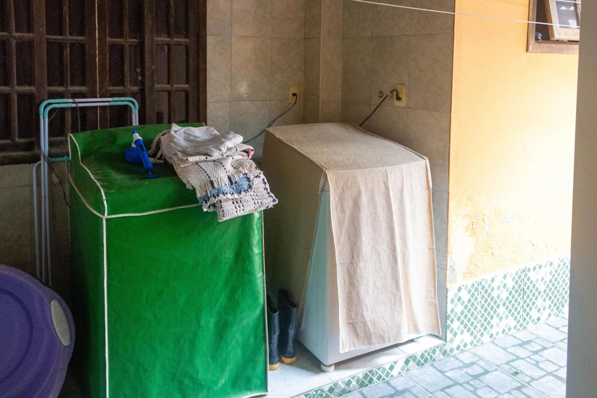 5-bedroom apartment with a washing machine — photo 17