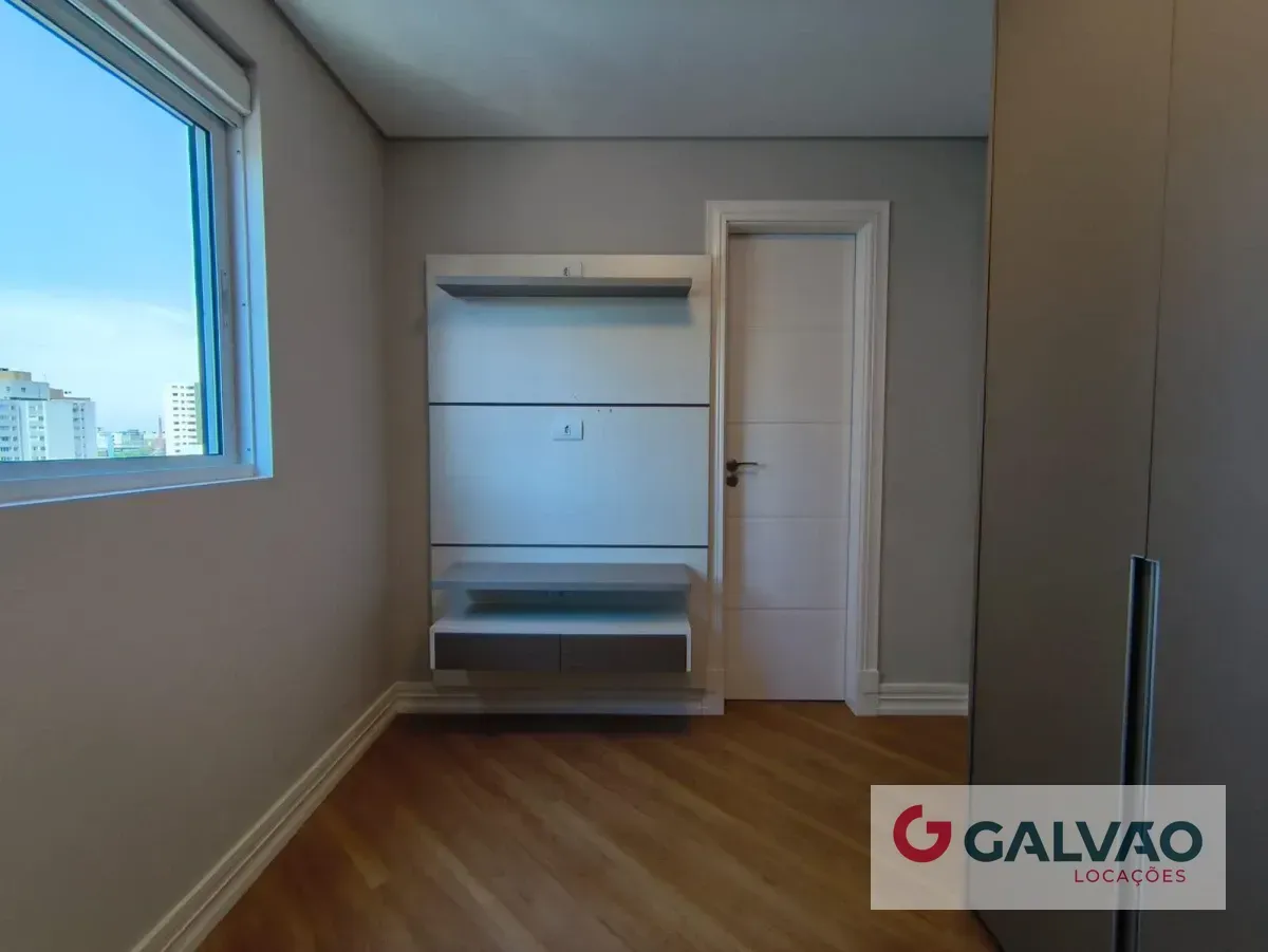 Furnished apartment, 91 m², with floor-to-ceiling windows — photo 41