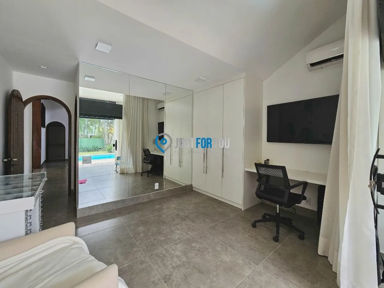 House with 5 bedrooms and a gas stove, 580 m² — photo 5