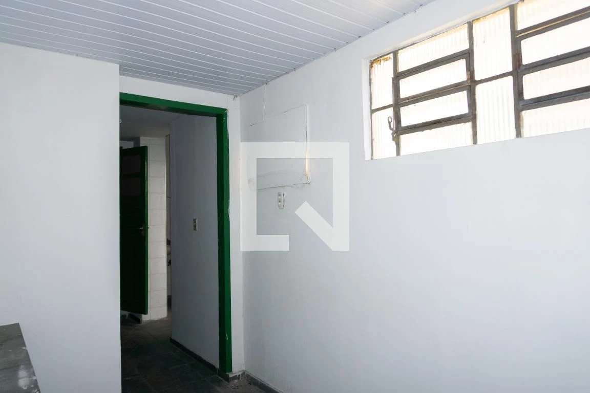 Rental house with 5 bedrooms and a closed kitchen room — photo 66