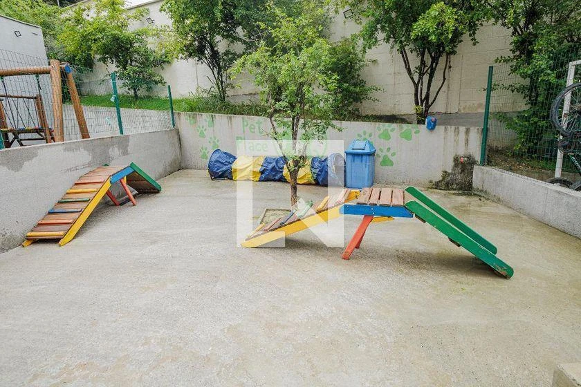 2-bedroom apartment in a building with a gym — photo 3