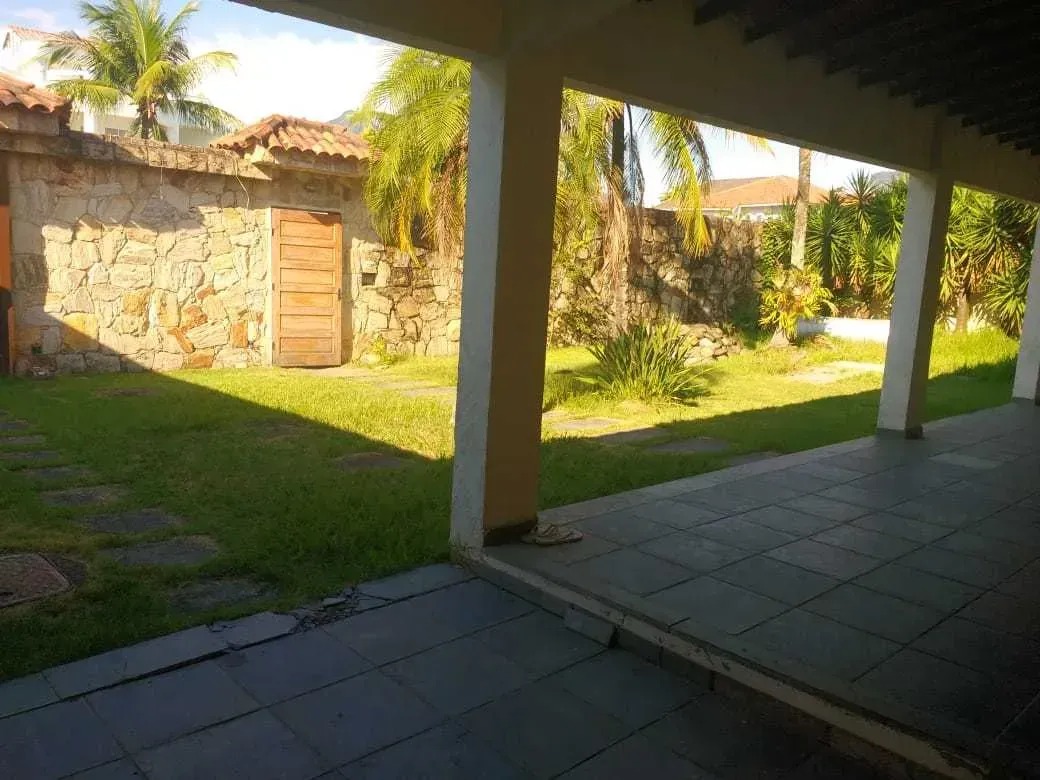 House with 4 bedrooms, 5 bathrooms and gas kitchen, 755 m² — photo 30