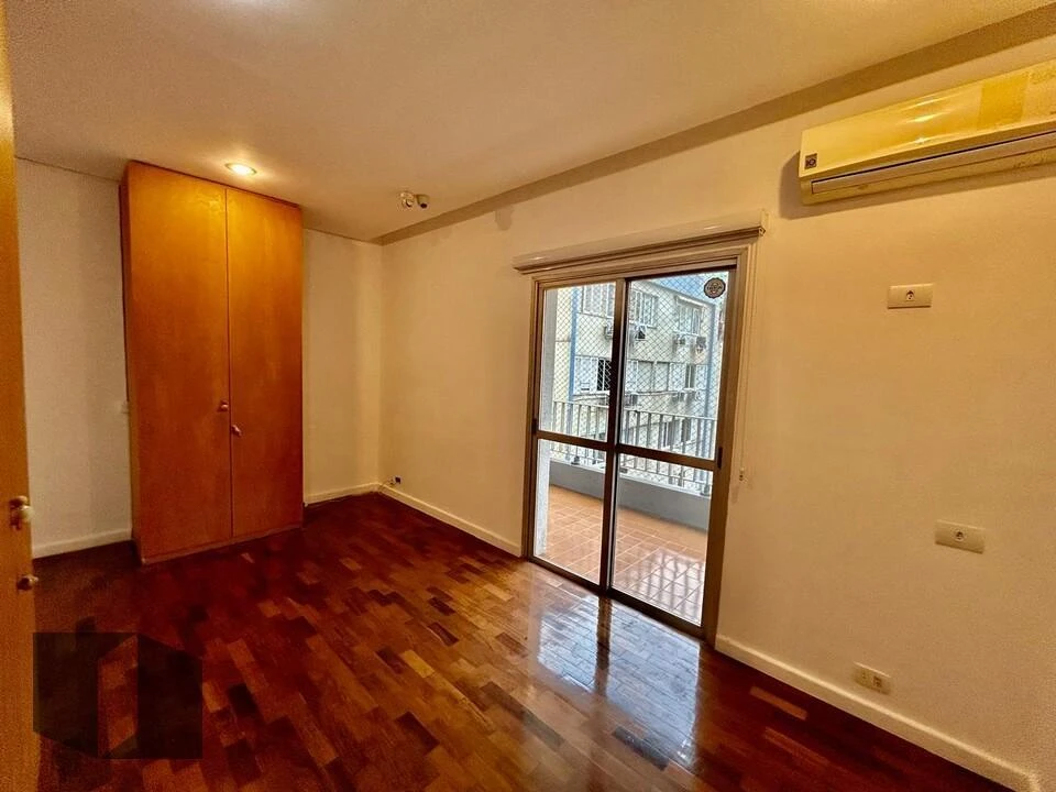 Washing machine in a 4-bedroom apartment, 167 m² — photo 14