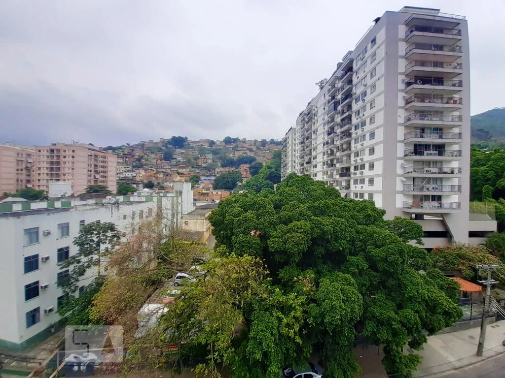 2-bedroom apartment with a mountain view in Rio de Janeiro — photo 8