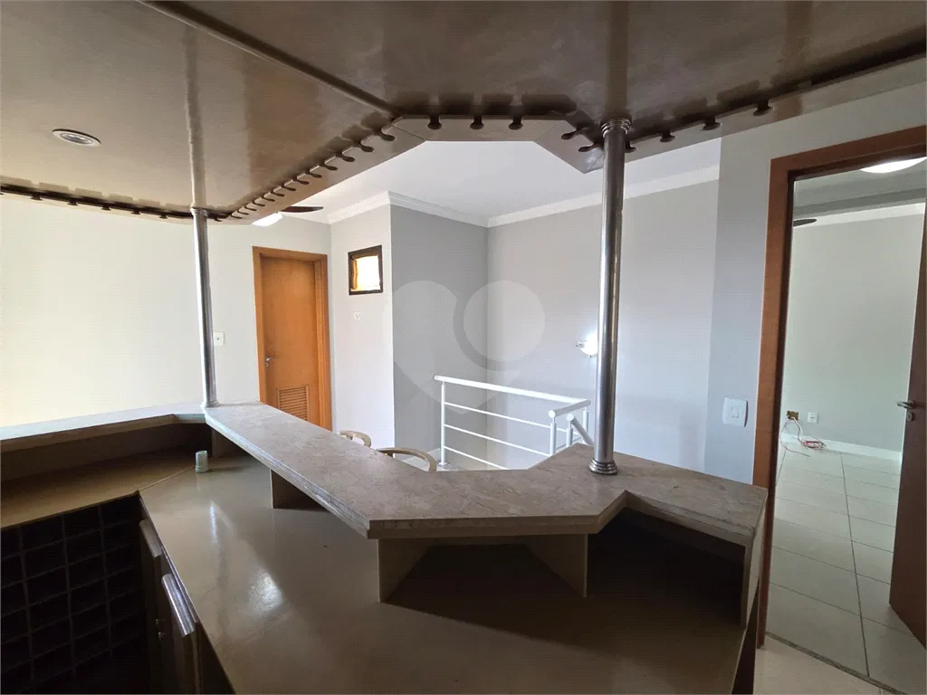 Duplex penthouse with 4 bedrooms and 3 parking spots — photo 17