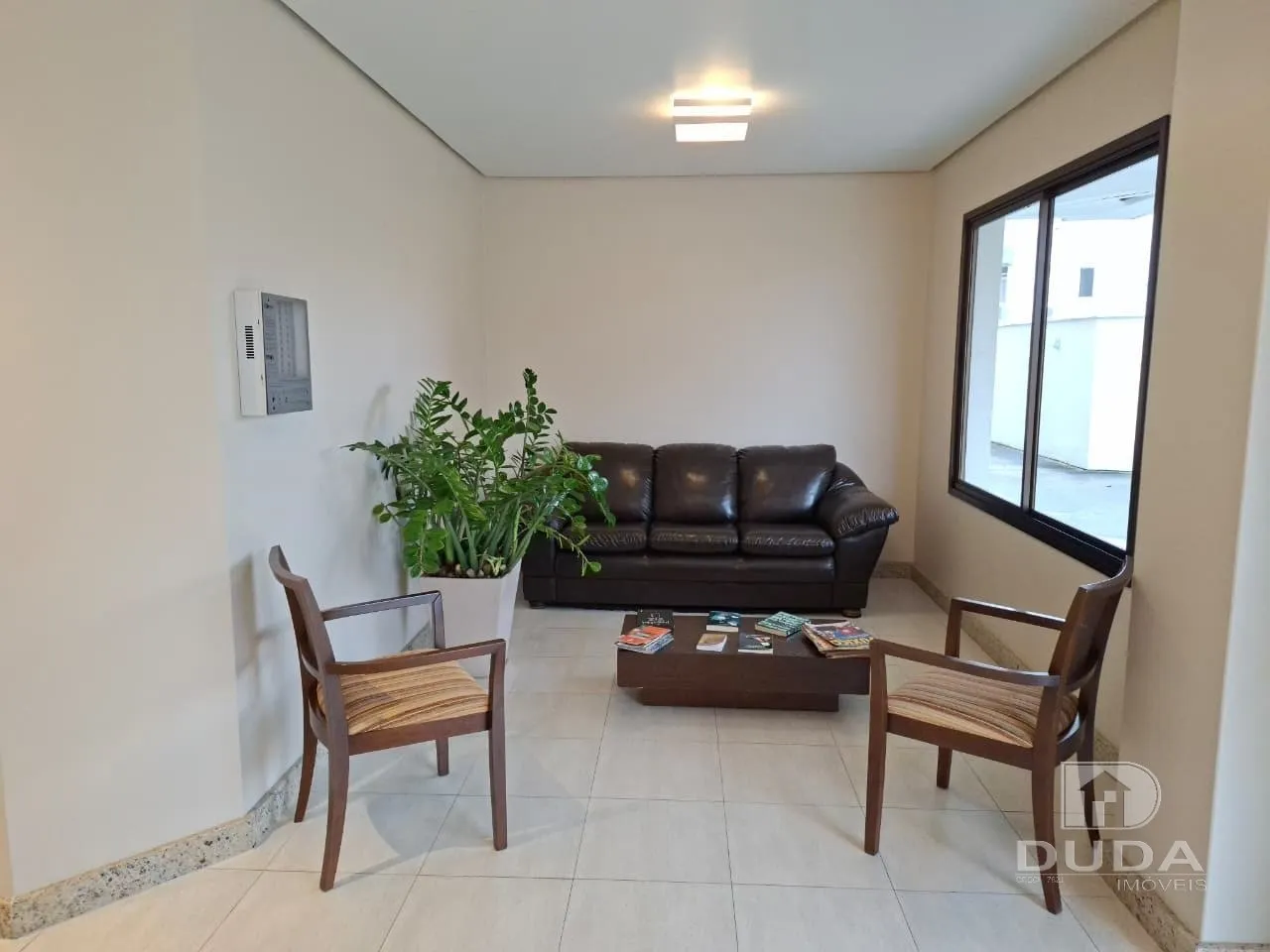 2-bedroom apartment with a mountain view in Florianópolis — photo 4