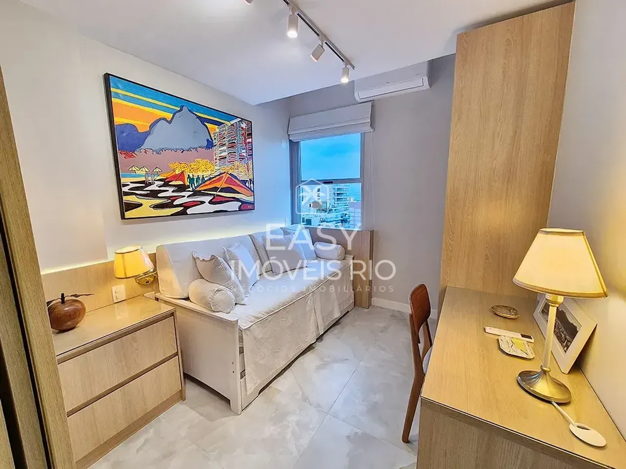 Furnished apartment with an open-plan kitchen and 2 beds — photo 17