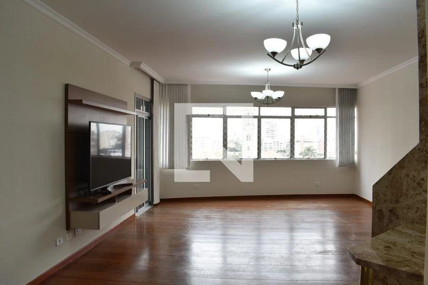 Ванна и 4 спальни: квартира 211 м²