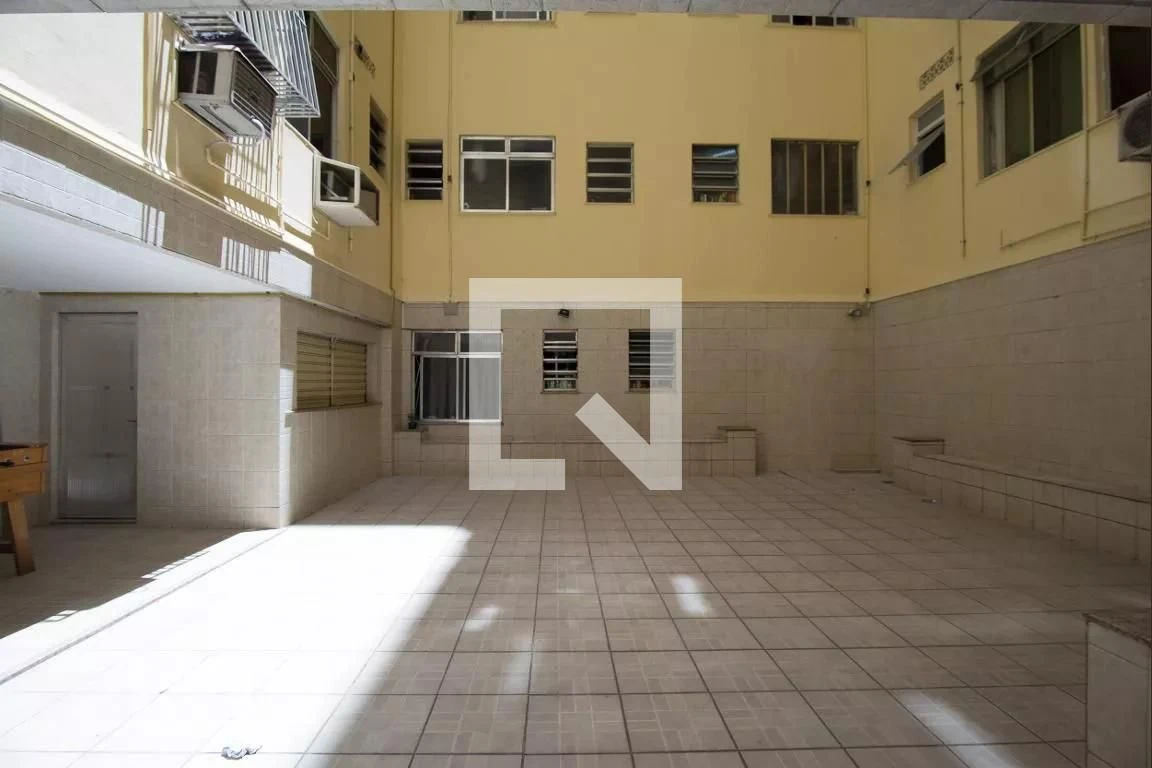 Apartamento de 2 quartos com varanda envidraçada — photo 34
