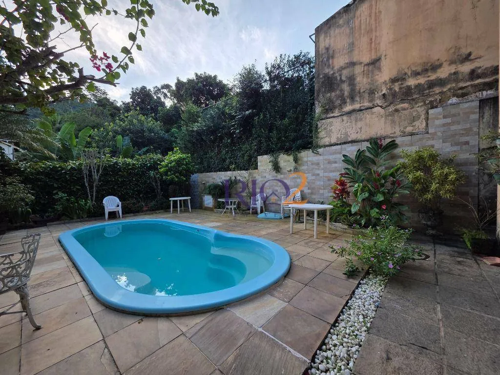 Casa mobiliada com 3 quartos, 4 banheiros e 5 vagas — photo 35