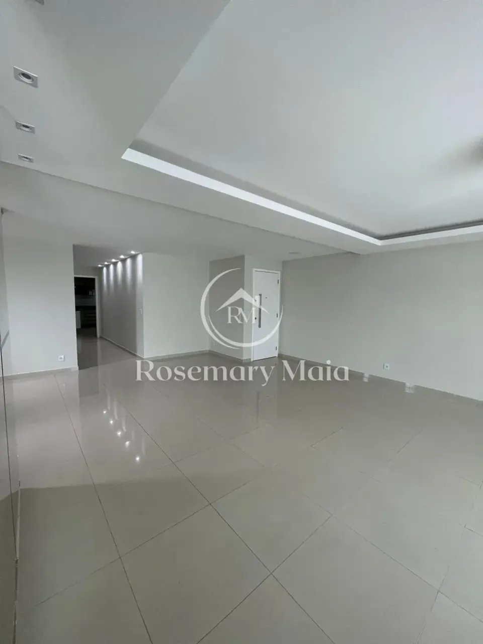 Apartamento mobiliado com 3 quartos, 5 banheiros e 3 vagas — photo 9