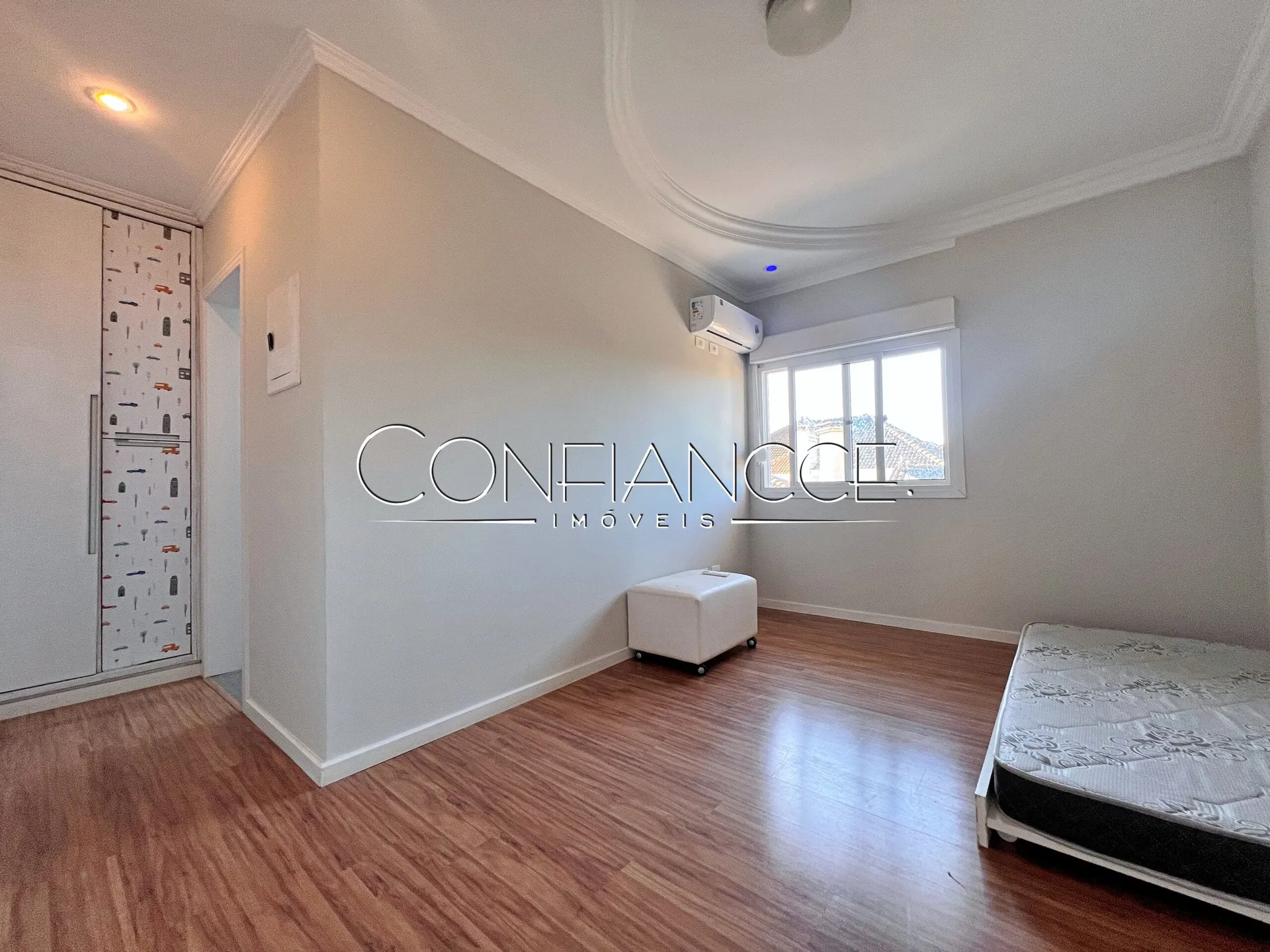Casa em condomínio com 4 quartos e 6 banheiros — photo 26