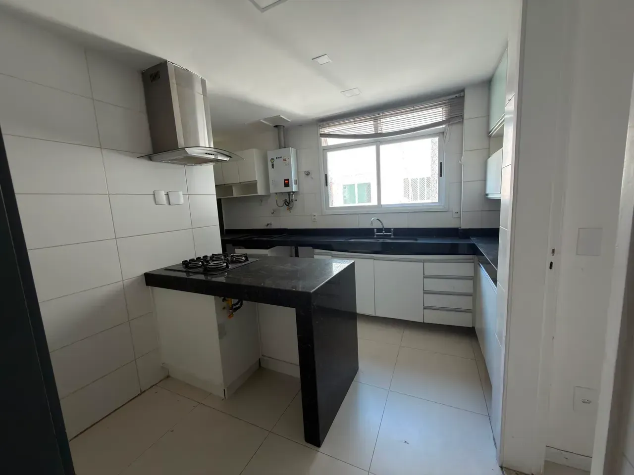 Apartment with 3 bedrooms and 4 bathrooms plus terrace — photo 2