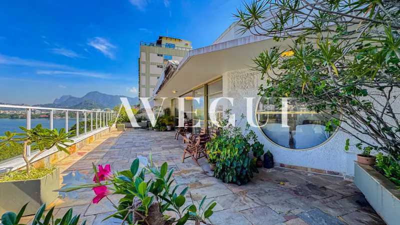 Duplex penthouse with balcony, 5 bedrooms and 5 baths — photo 18