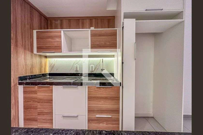 34 m² studio with balcony, 1 bedroom and 1 bathroom — photo 3