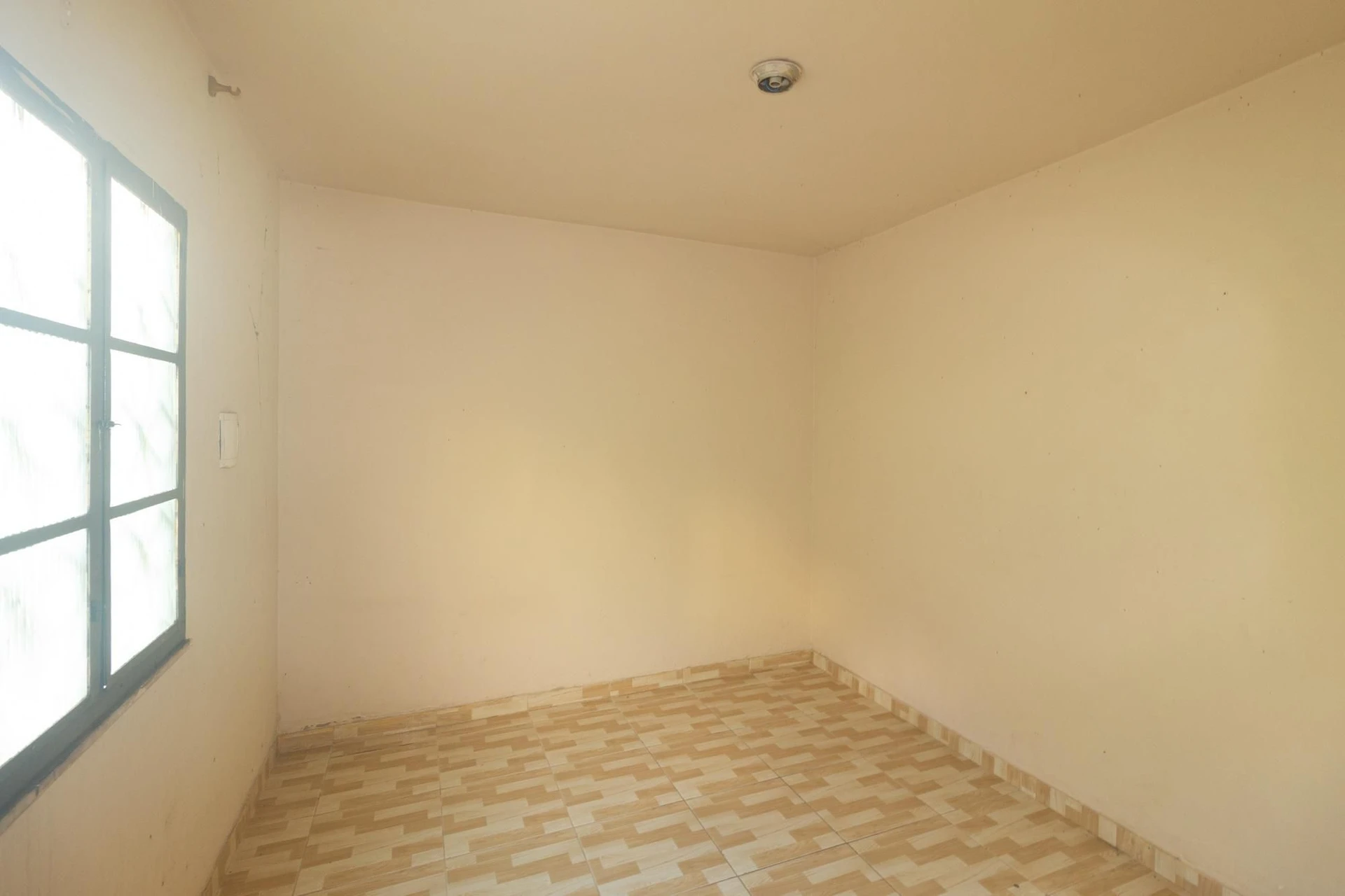 Unfurnished house with 2 bedrooms and 1 parking space — photo 27