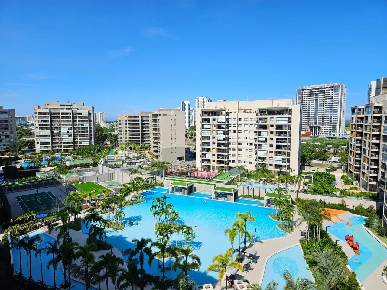 Apartamento de 156 m² com 4 quartos e 5 banheiros — photo 31