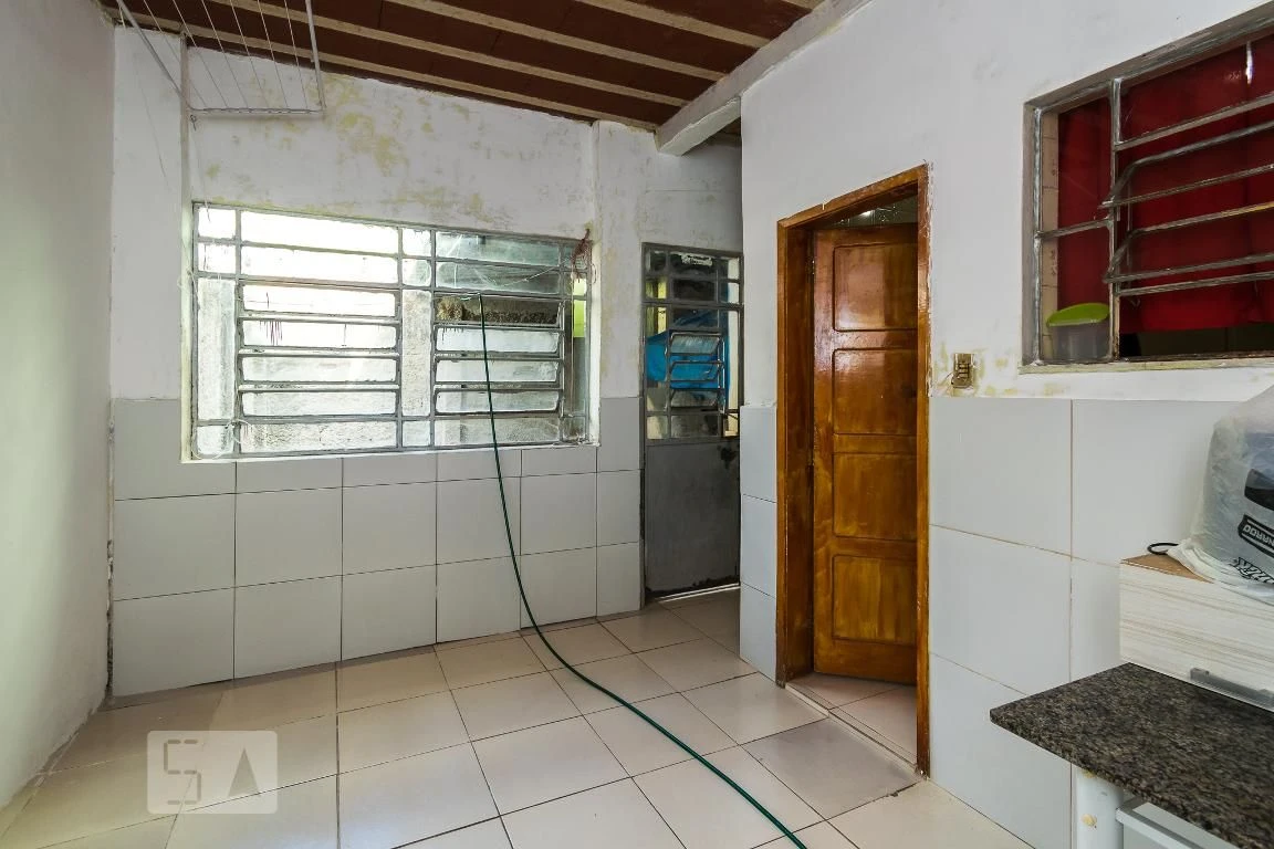 Furnished apartment with 2 bedrooms, 1 bathroom and gas stove — photo 18