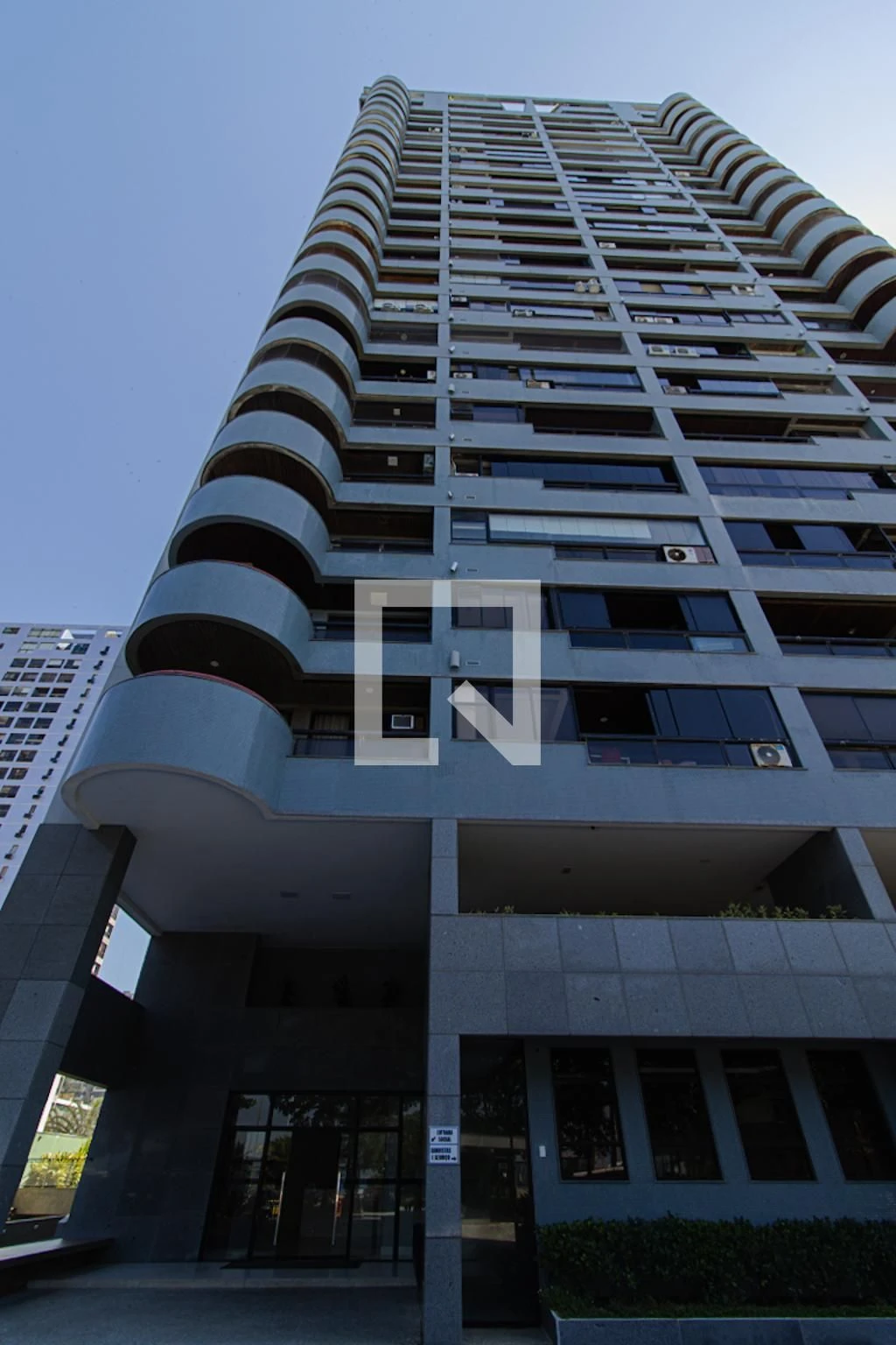 Apartamento mobiliado de 1 quarto com varanda e 2 vagas — photo 44