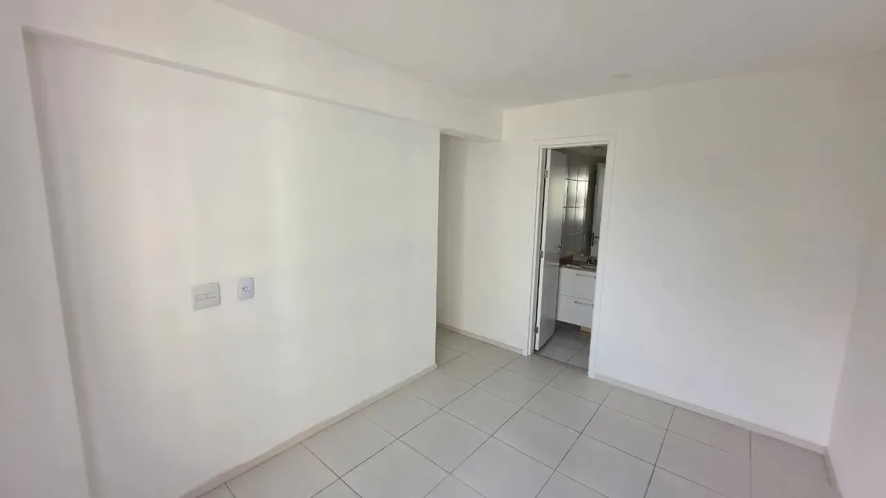 2-bedroom apartment in a building with a coworking space — photo 17