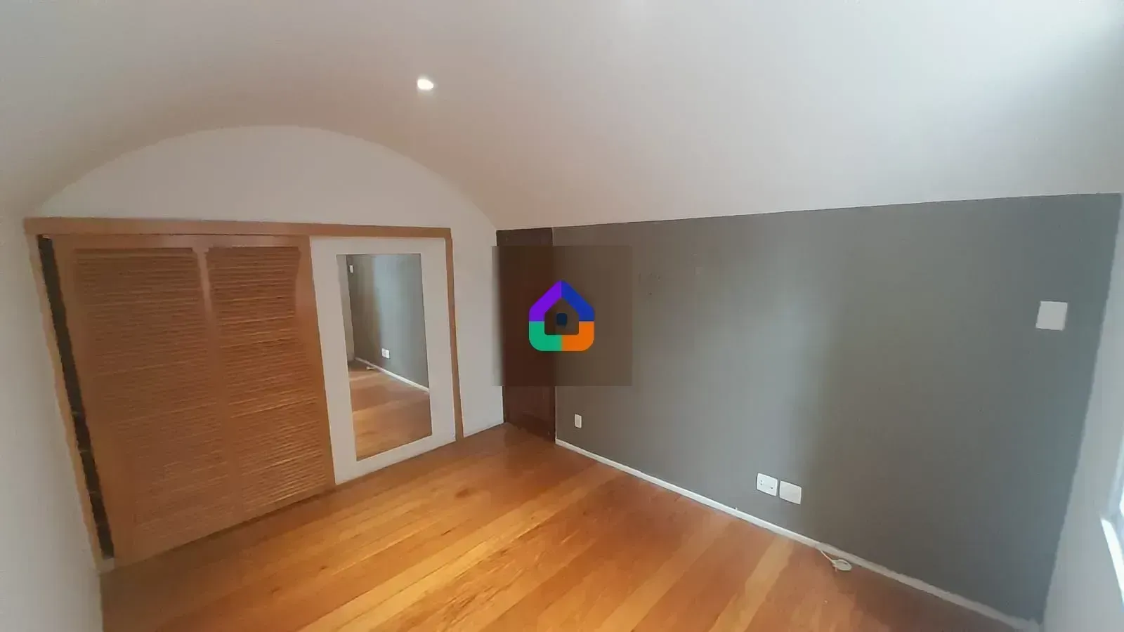 Apartment with 4 bedrooms and separate gas kitchen — photo 23